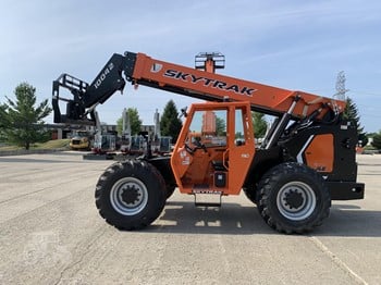 2025 SKY TRAK 10042