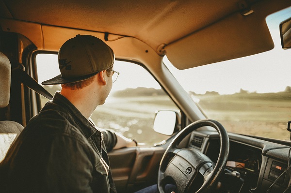 Farm Truck Driver Career Overview – Learn What They Do